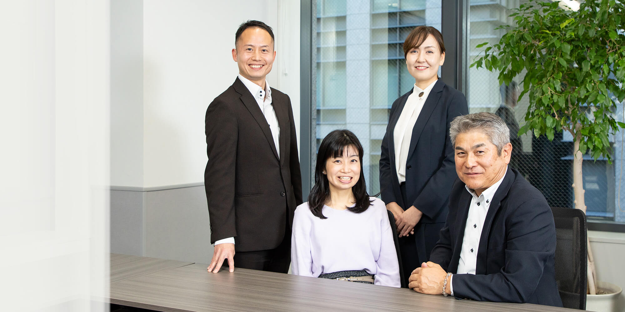 社員の集合写真